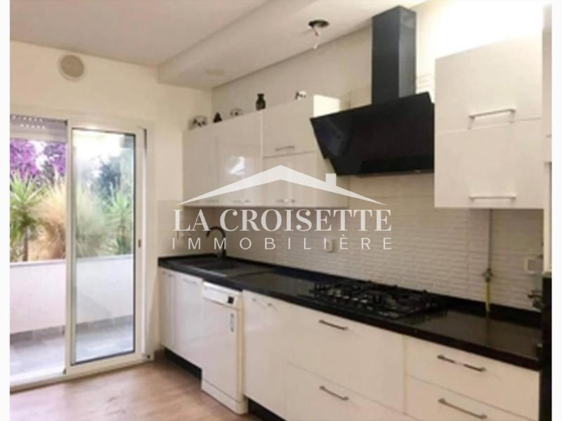 Appartement S+3 à La Soukra